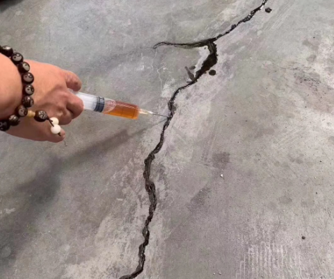 鸠江混凝土裂缝修补技术详解​